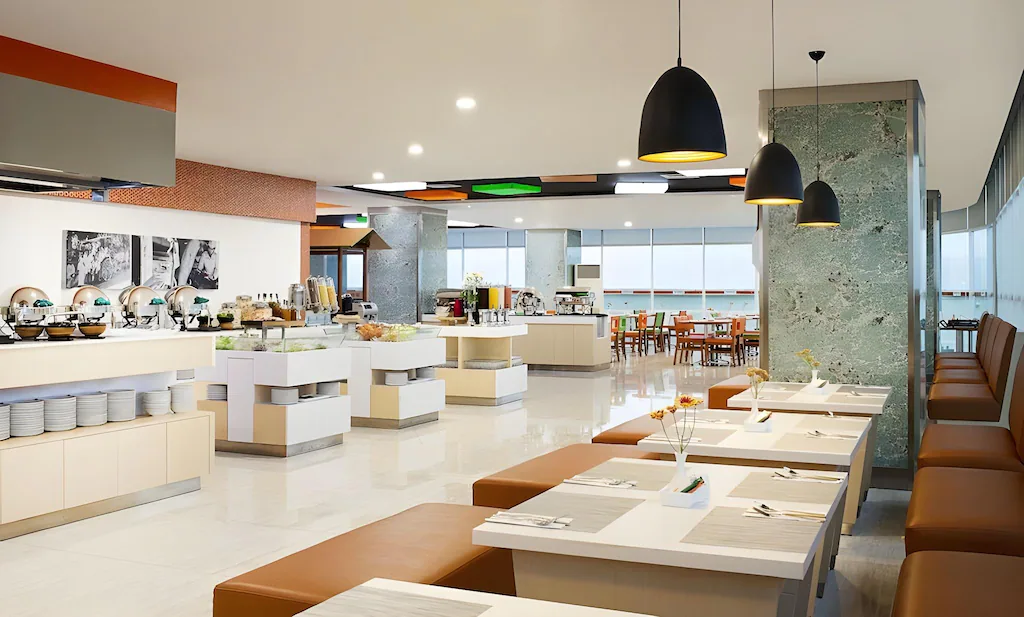 Ruang Makan Horison Ultima Sentraland Simpang Lima Semarang